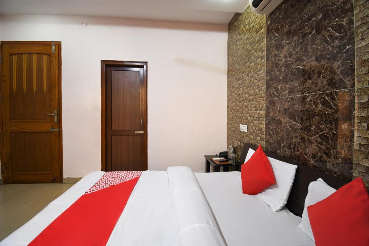 Oyo 67033 Hotel Sahil Plaza Una  Εξωτερικό φωτογραφία